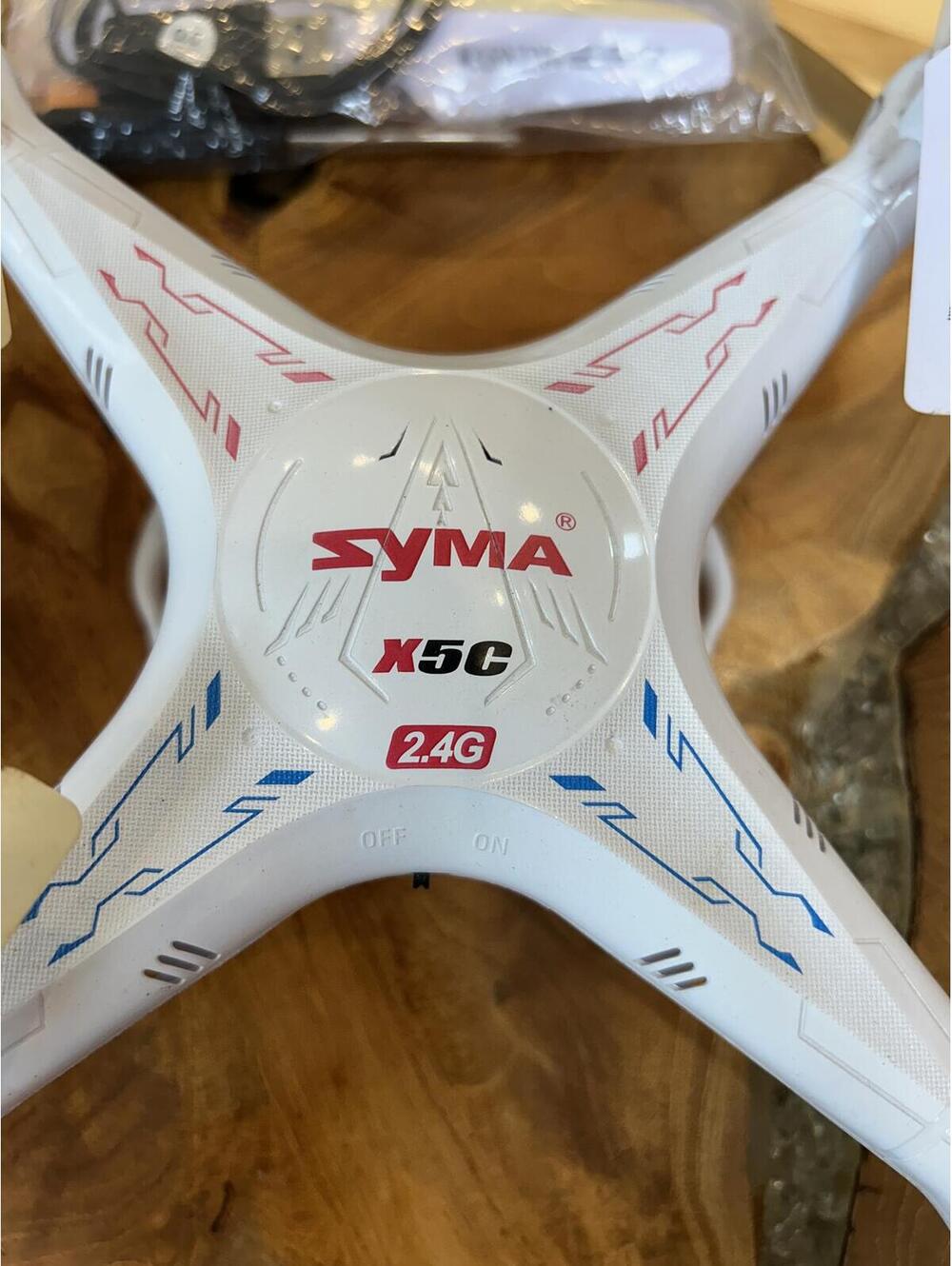 Syma X5C 2.4G RC Quadcopter Drone with Camera - Picture 3 of 6